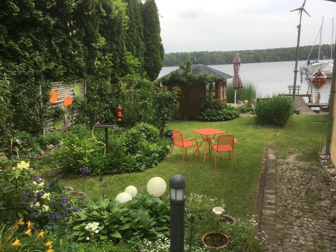 Zeuthen Ferienwohnung Am See, Stadtgrenze Berlin Exterior foto